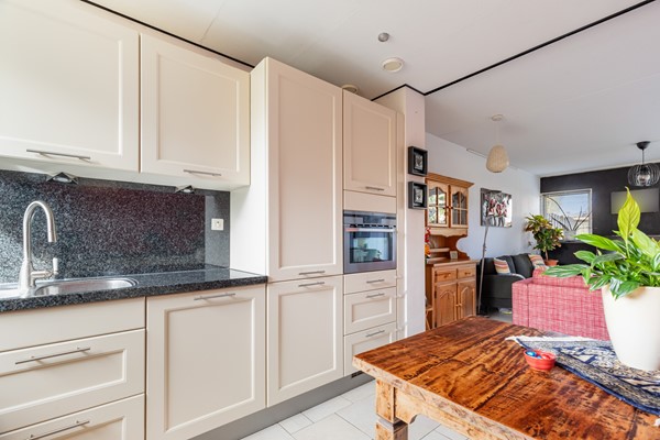 Albert Schweitzererf 6_19.jpg